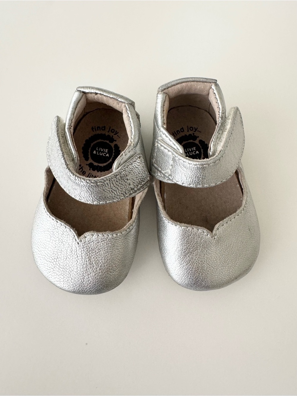 Livie & Luca Metallic Silver size 0-6 months Mary Jane Baby Walker Shoes